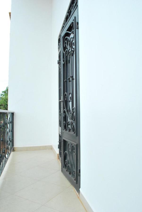 Jacuzzi City Home คัมพาลา ภายนอก รูปภาพ