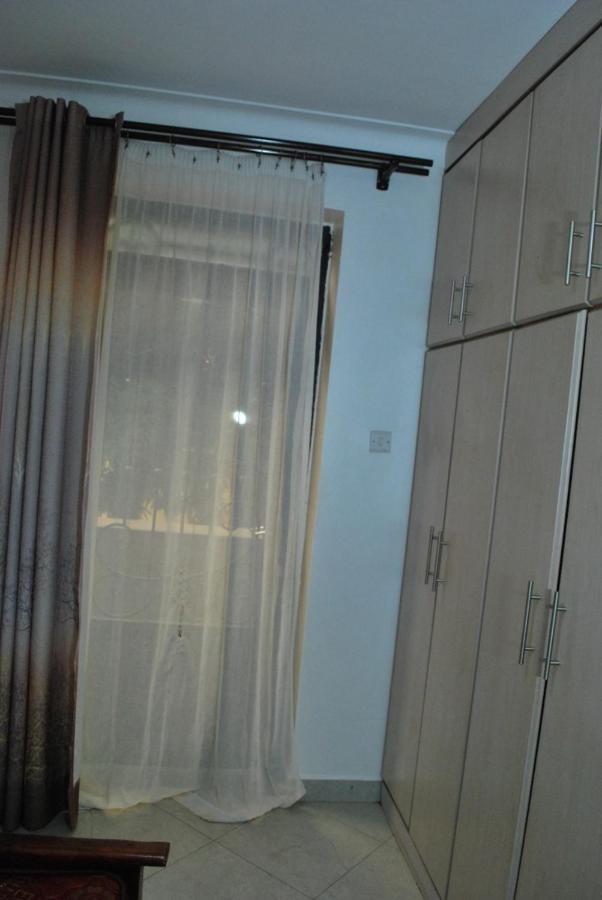 Jacuzzi City Home คัมพาลา ภายนอก รูปภาพ